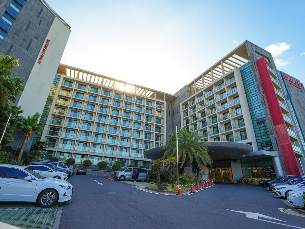 فندق Ramada By Wyndham Jeju Hamdeok المظهر الخارجي الصورة