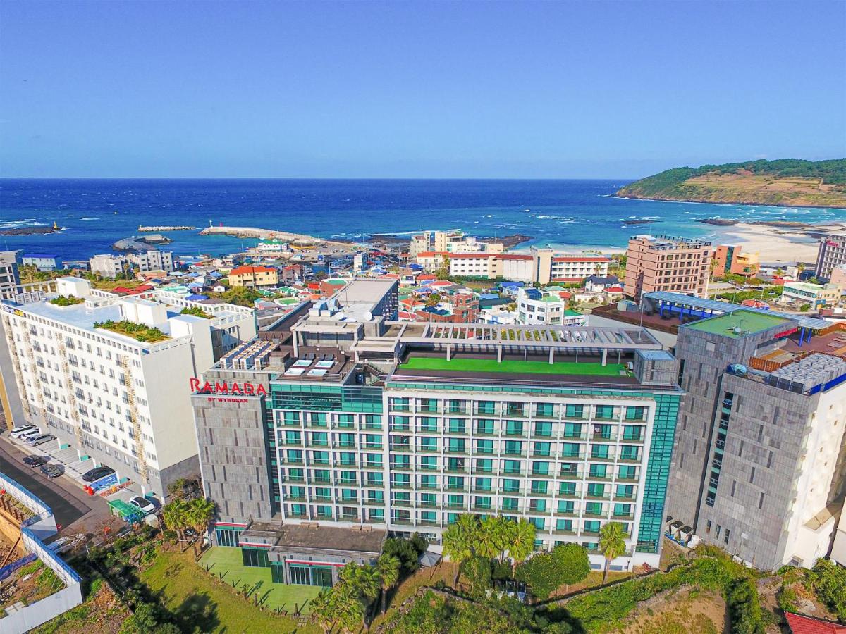 فندق Ramada By Wyndham Jeju Hamdeok المظهر الخارجي الصورة