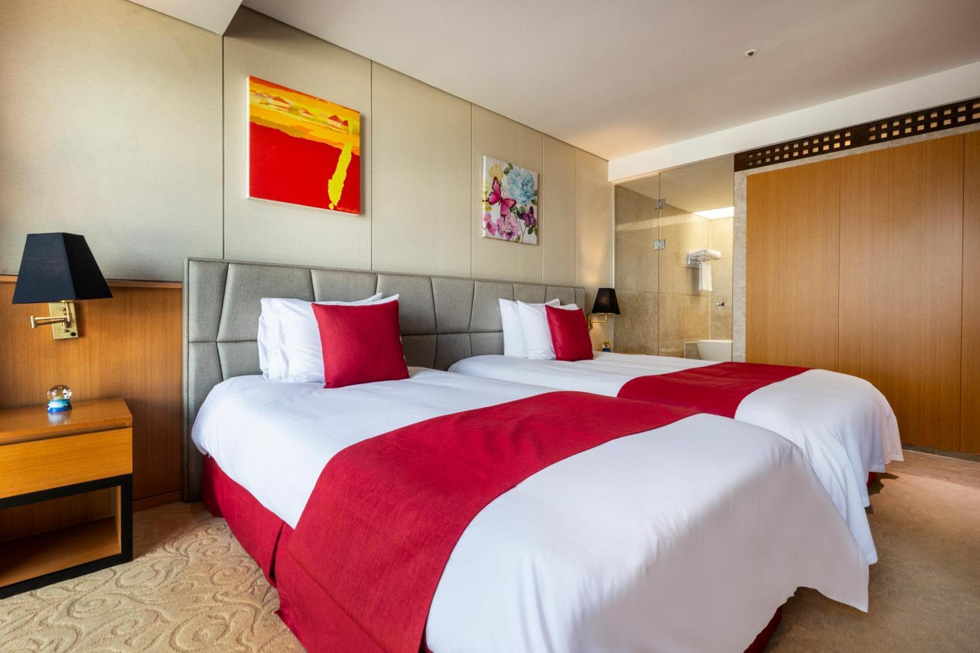 فندق Ramada By Wyndham Jeju Hamdeok المظهر الخارجي الصورة
