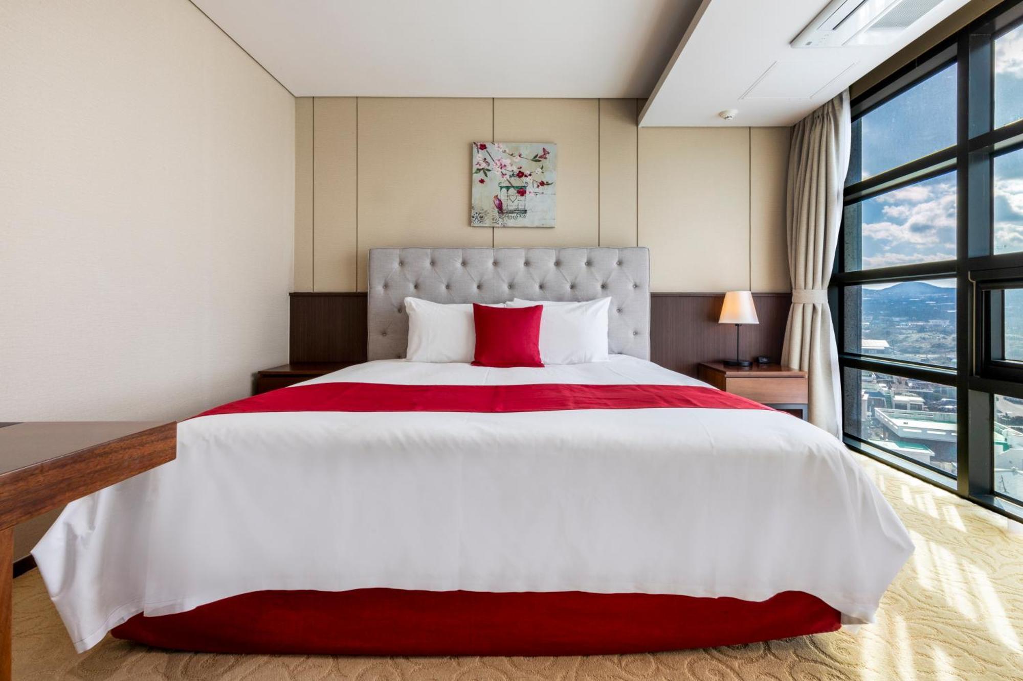 فندق Ramada By Wyndham Jeju Hamdeok المظهر الخارجي الصورة