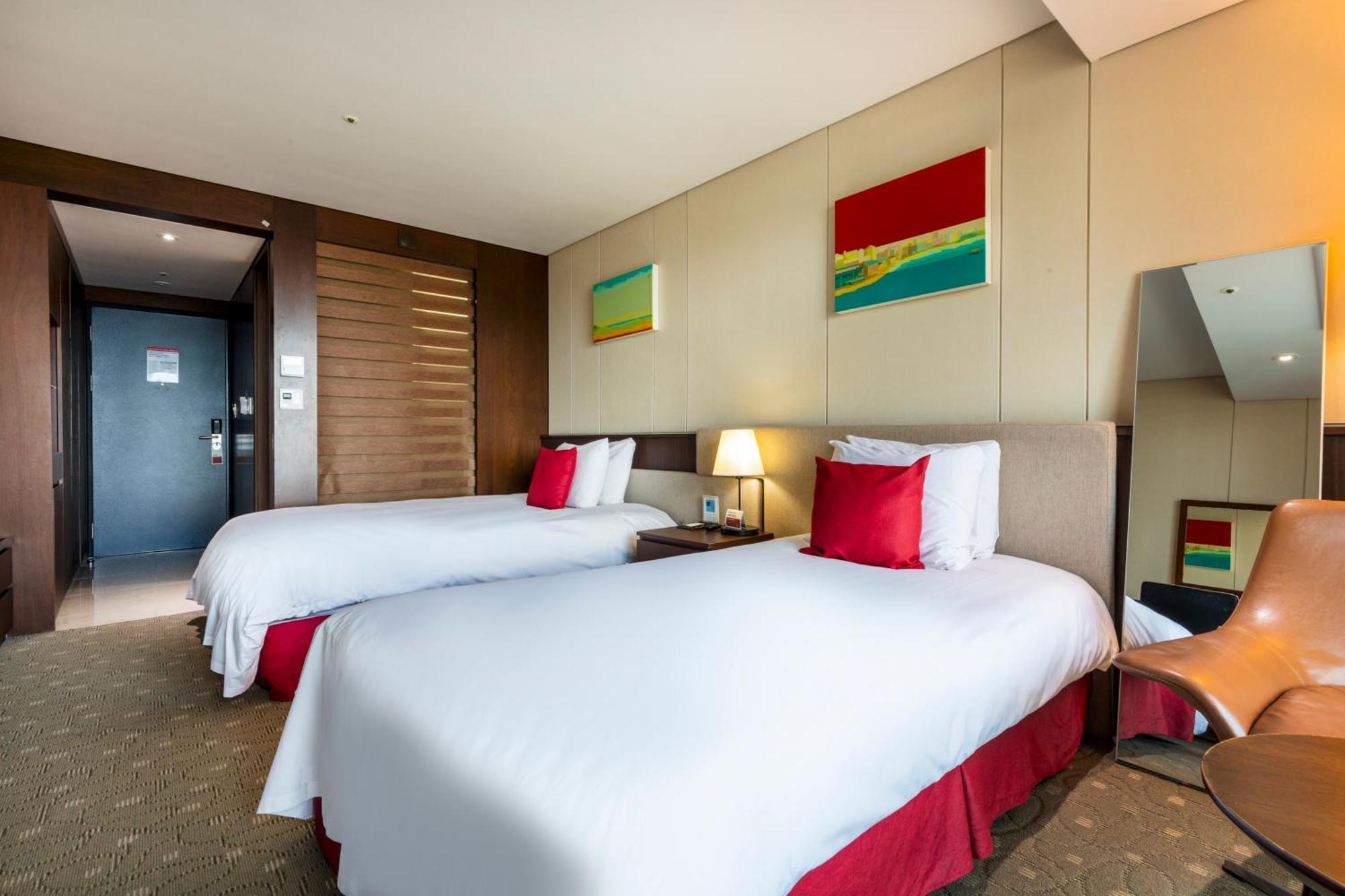فندق Ramada By Wyndham Jeju Hamdeok المظهر الخارجي الصورة
