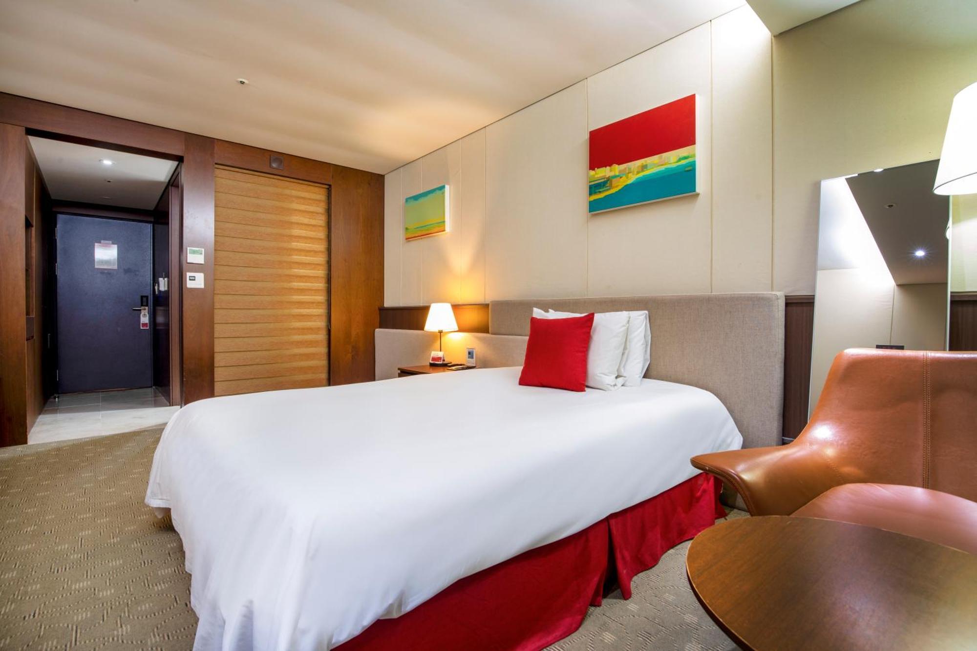 فندق Ramada By Wyndham Jeju Hamdeok المظهر الخارجي الصورة