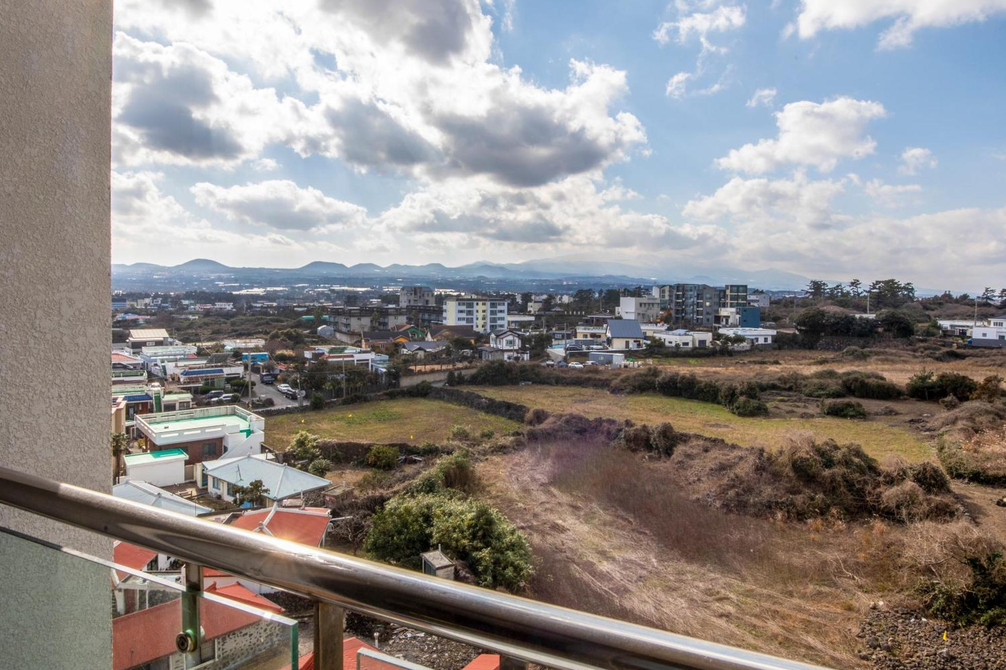 فندق Ramada By Wyndham Jeju Hamdeok المظهر الخارجي الصورة