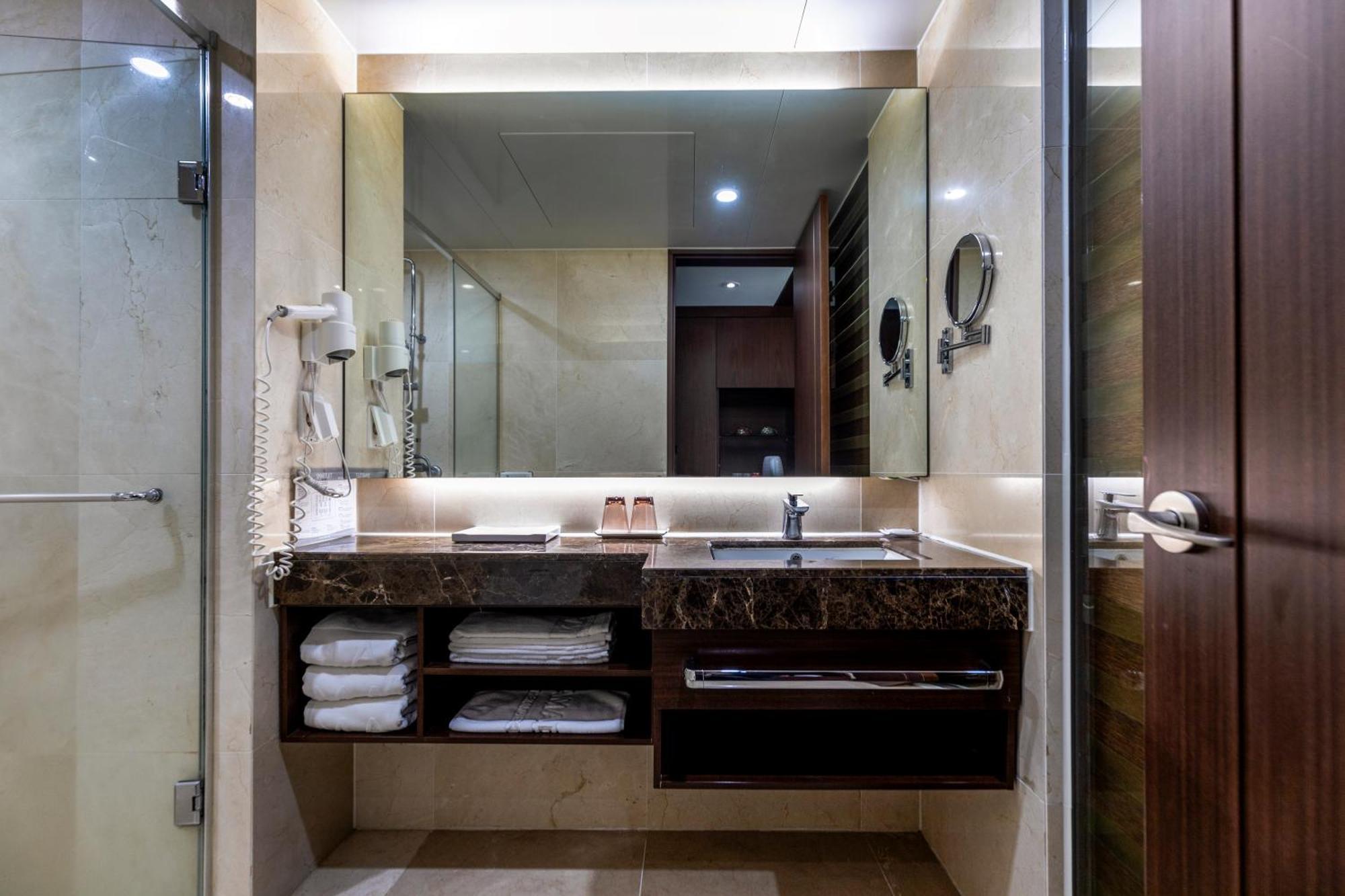 فندق Ramada By Wyndham Jeju Hamdeok المظهر الخارجي الصورة