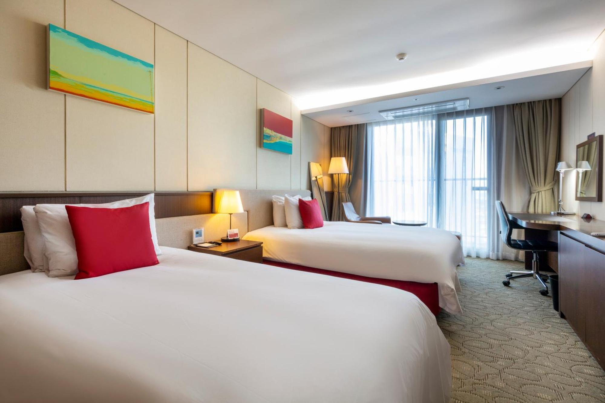 فندق Ramada By Wyndham Jeju Hamdeok المظهر الخارجي الصورة