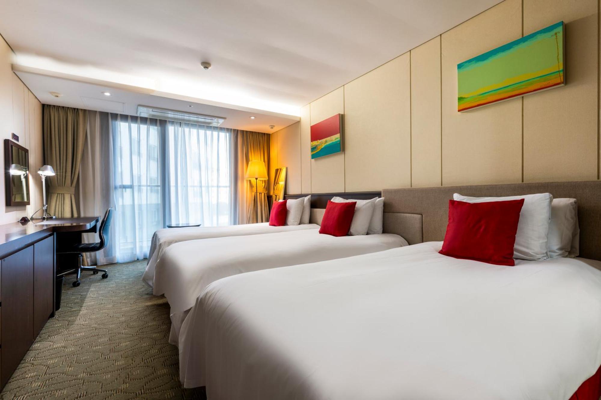 فندق Ramada By Wyndham Jeju Hamdeok المظهر الخارجي الصورة