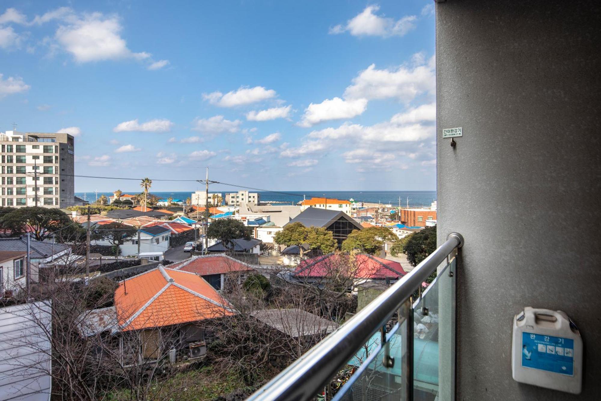 فندق Ramada By Wyndham Jeju Hamdeok المظهر الخارجي الصورة