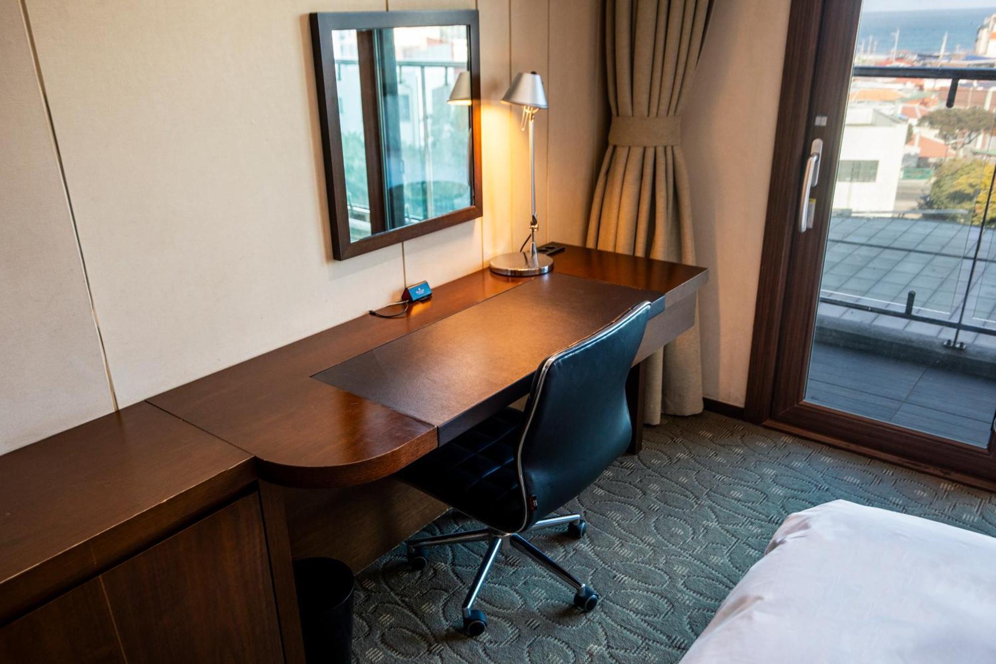 فندق Ramada By Wyndham Jeju Hamdeok المظهر الخارجي الصورة
